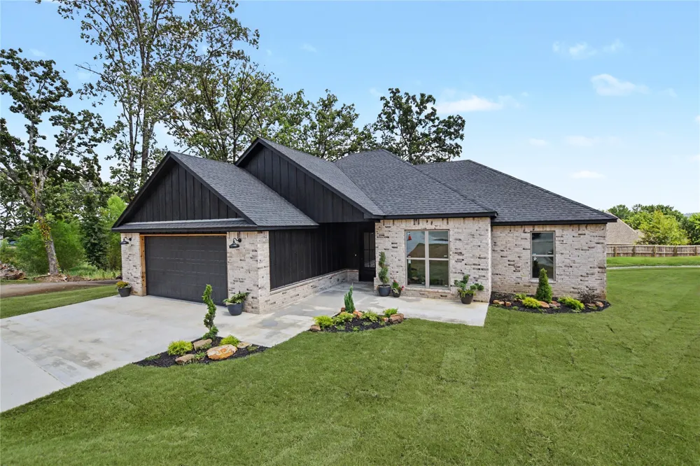 685 Woodlands Drive Tahlequah, OK 74464