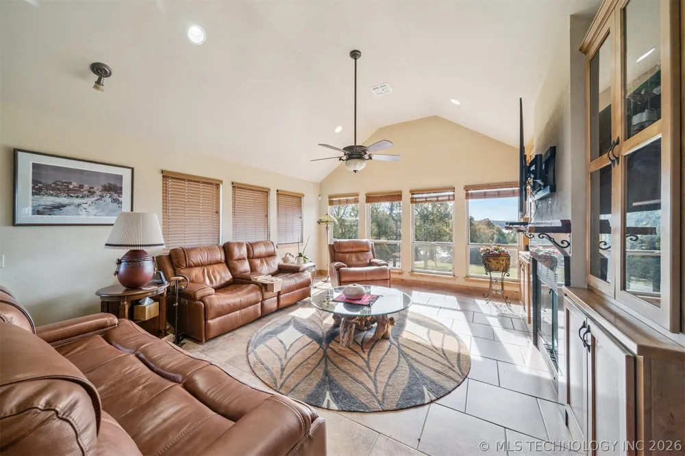32060 Lavender Lane Afton, OK 74331