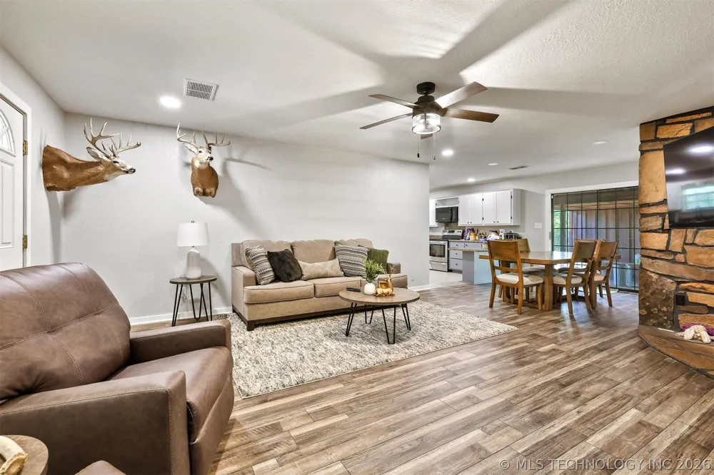 2042 E 1980 ROAD Antlers, OK 74523