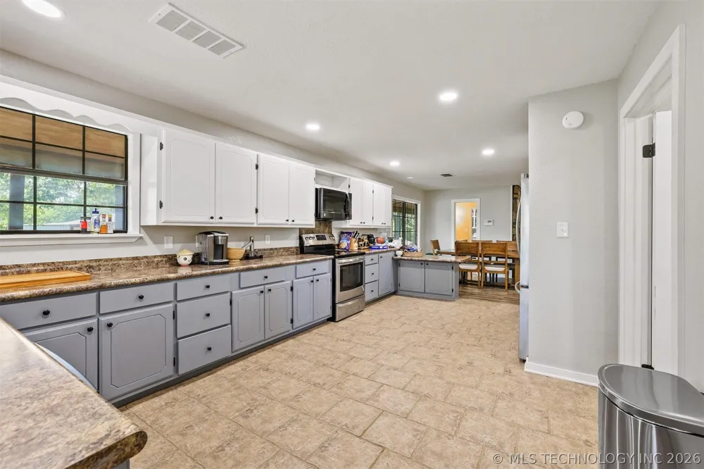 2042 E 1980 ROAD Antlers, OK 74523
