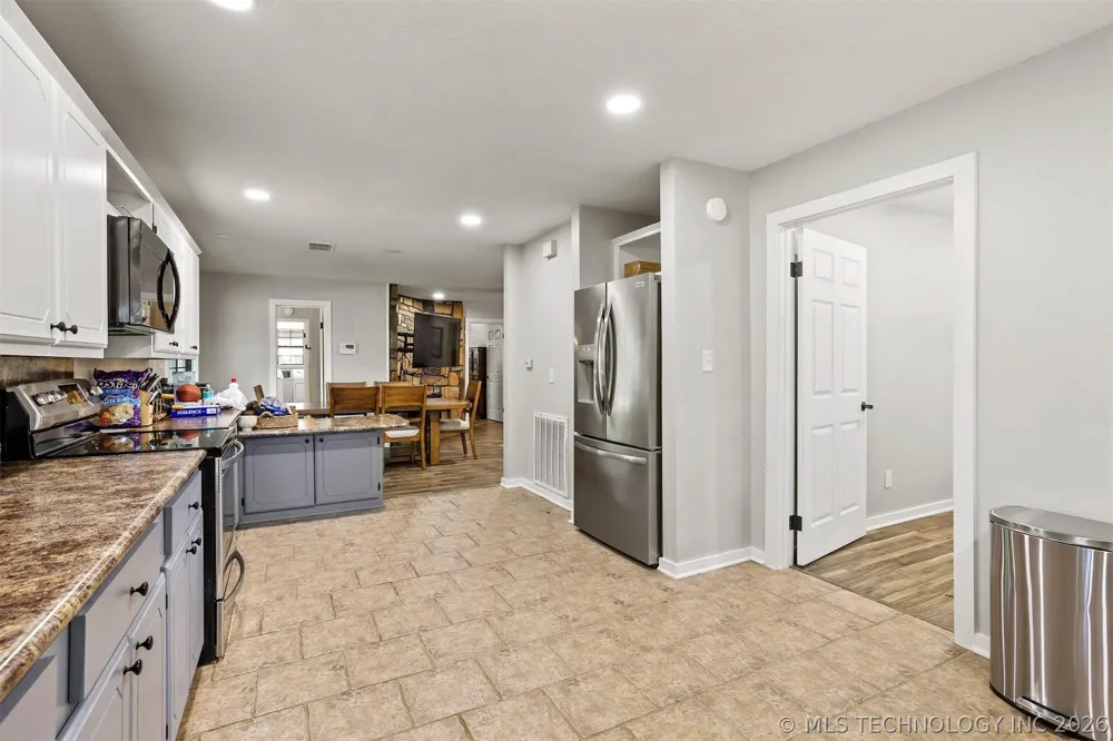 2042 E 1980 ROAD Antlers, OK 74523