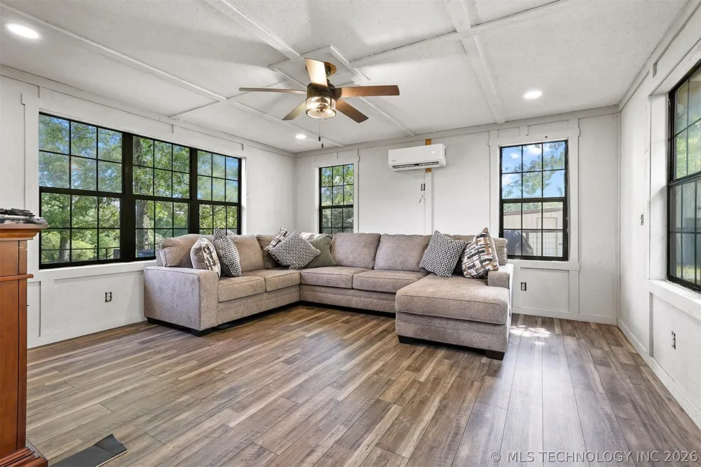 2042 E 1980 ROAD Antlers, OK 74523