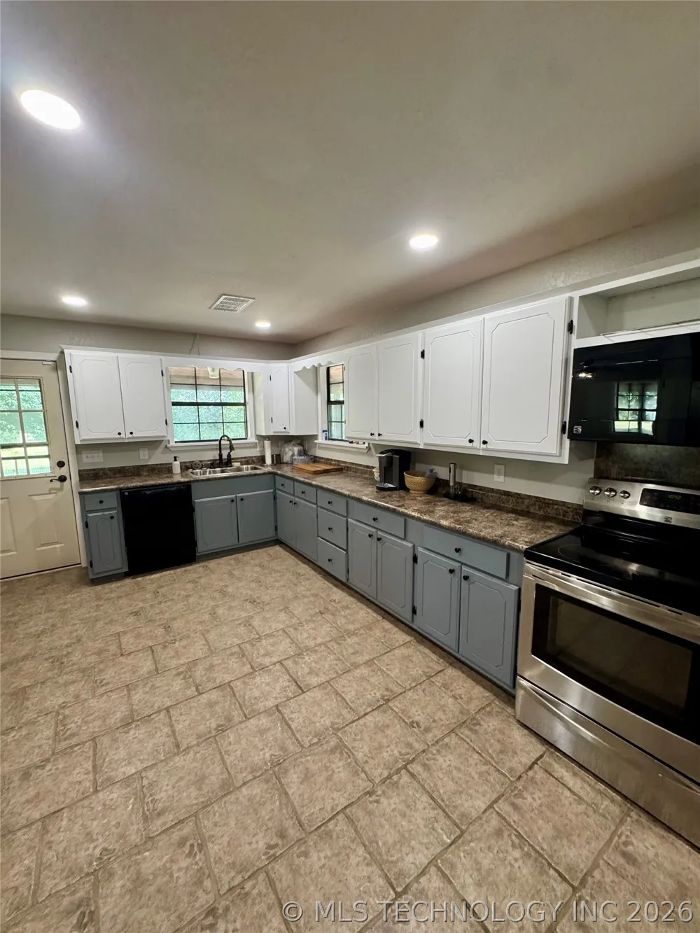 2042 E 1980 ROAD Antlers, OK 74523