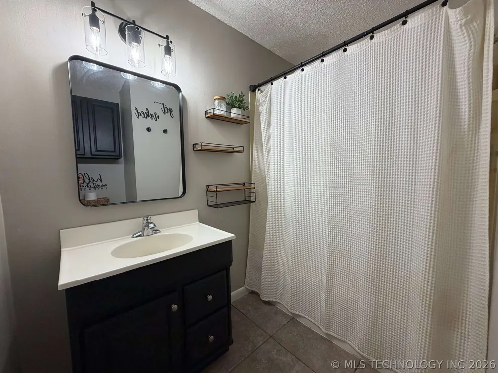 57767 County Road 612 Street Kansas, OK 74347