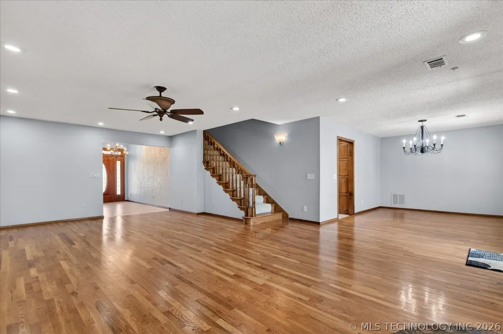 6700 SE Quail Ridge Road Bartlesville, OK 74006