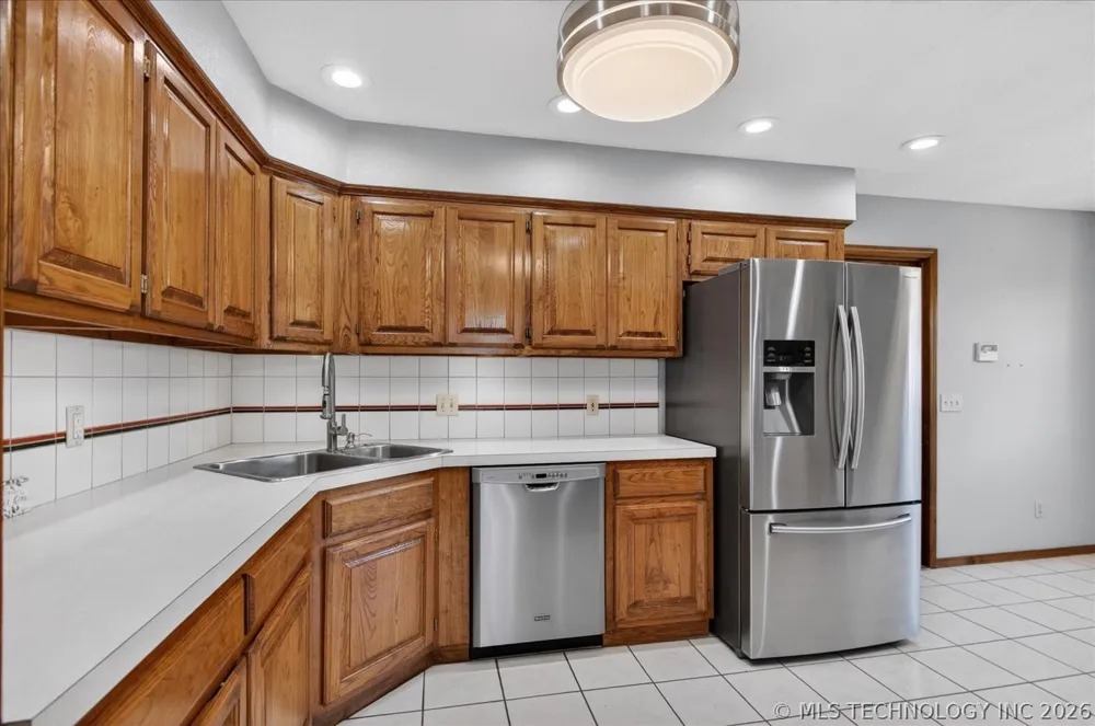 6700 SE Quail Ridge Road Bartlesville, OK 74006