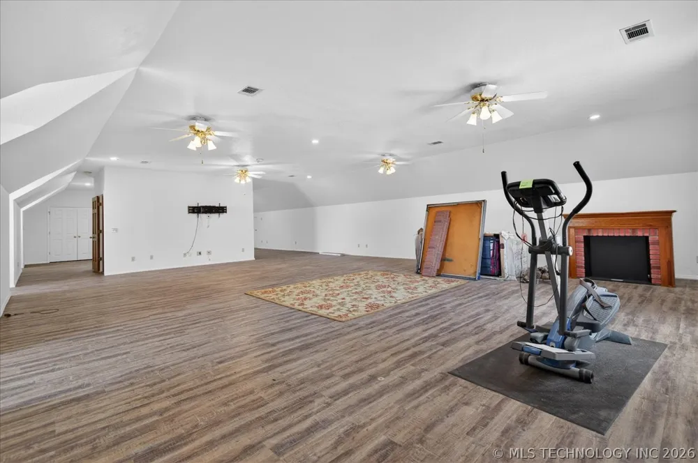 6700 SE Quail Ridge Road Bartlesville, OK 74006
