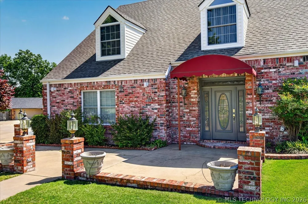 6700 SE Quail Ridge Road Bartlesville, OK 74006