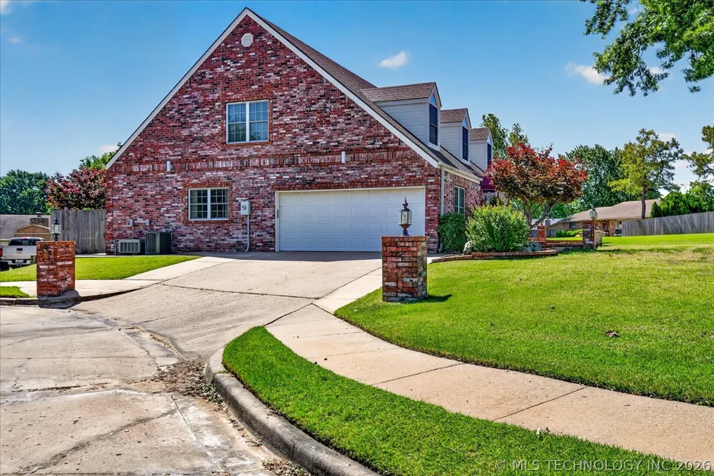 6700 SE Quail Ridge Road Bartlesville, OK 74006