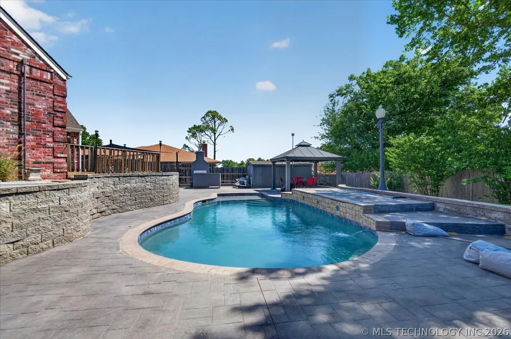 6700 SE Quail Ridge Road Bartlesville, OK 74006