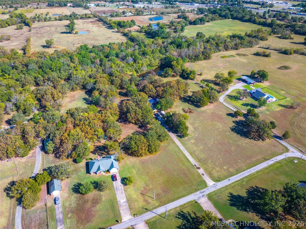 65 Pickle Lane Heavener, OK 74937