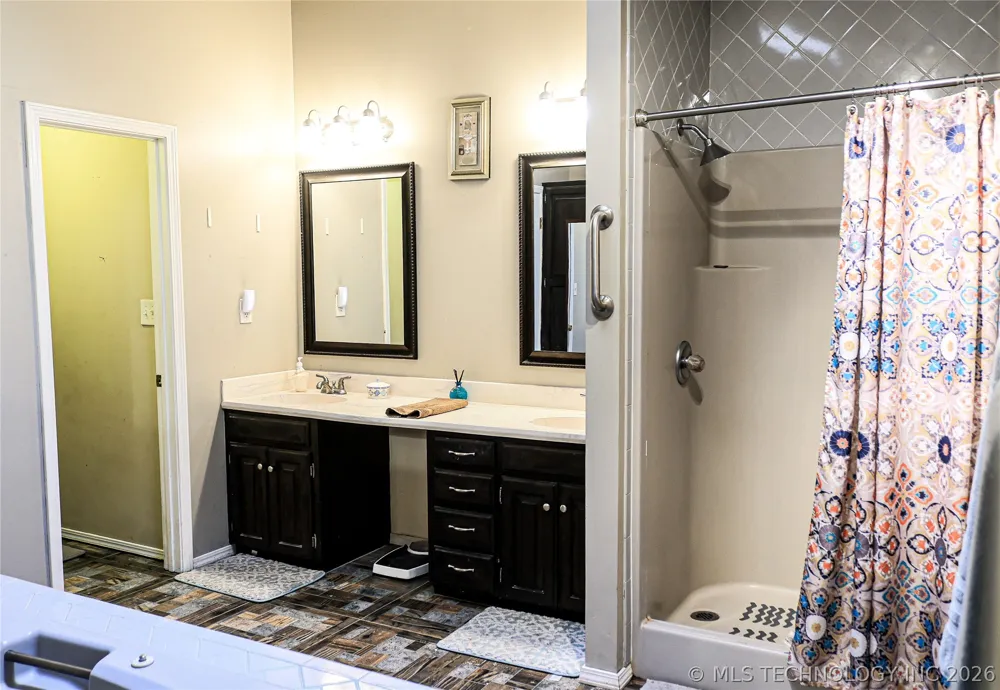 65 Pickle Lane Heavener, OK 74937