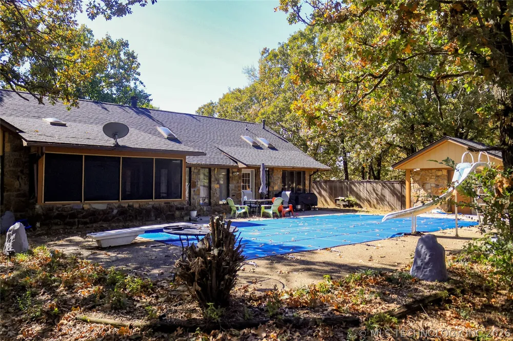 65 Pickle Lane Heavener, OK 74937