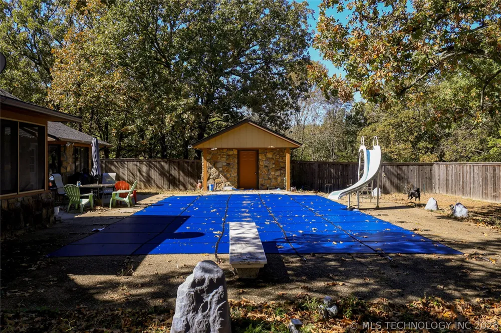 65 Pickle Lane Heavener, OK 74937