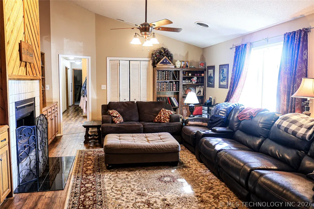 65 Pickle Lane Heavener, OK 74937