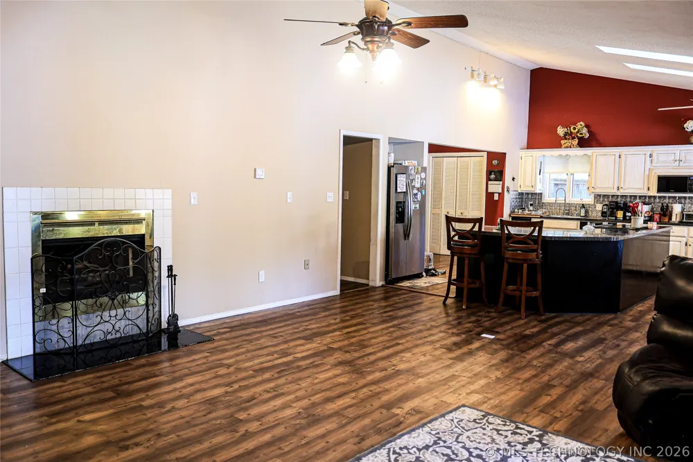 65 Pickle Lane Heavener, OK 74937