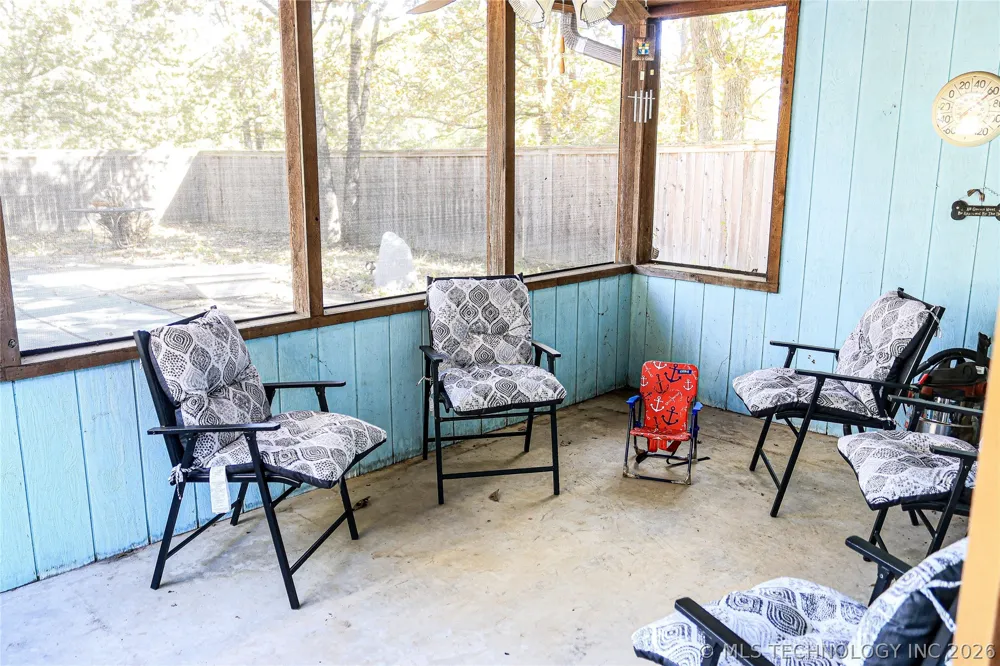 65 Pickle Lane Heavener, OK 74937