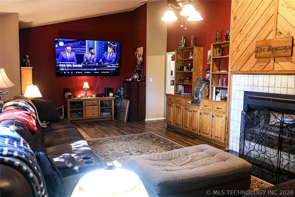 65 Pickle Lane Heavener, OK 74937