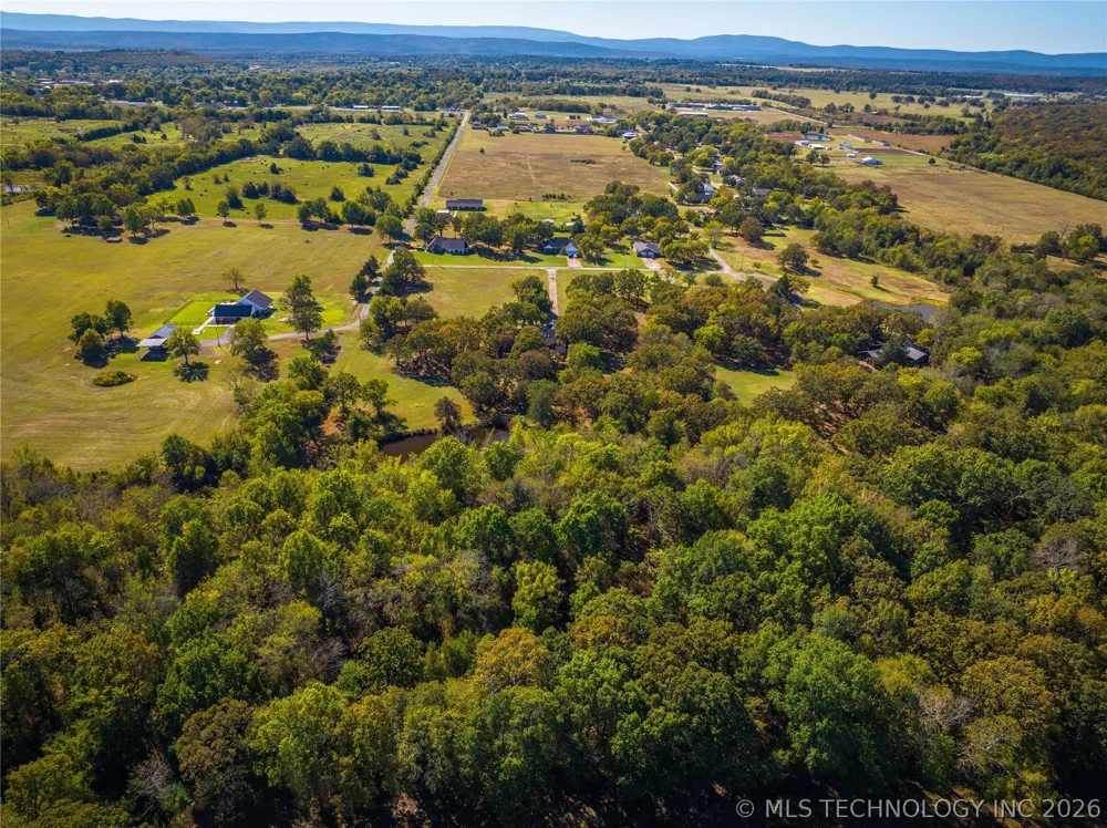 65 Pickle Lane Heavener, OK 74937