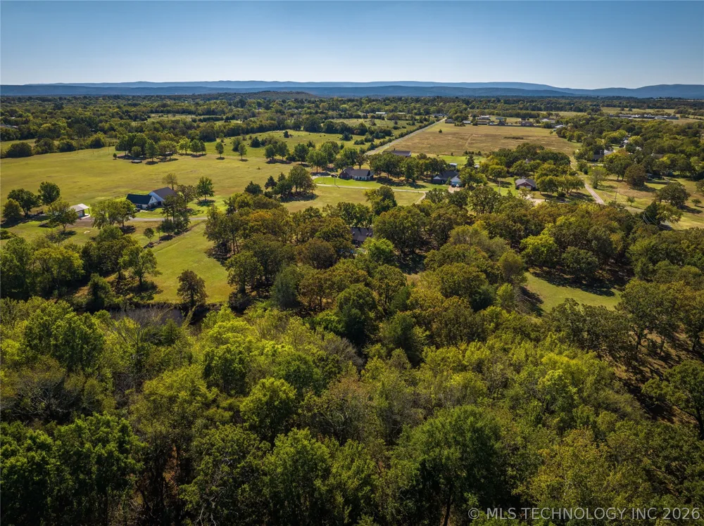 65 Pickle Lane Heavener, OK 74937