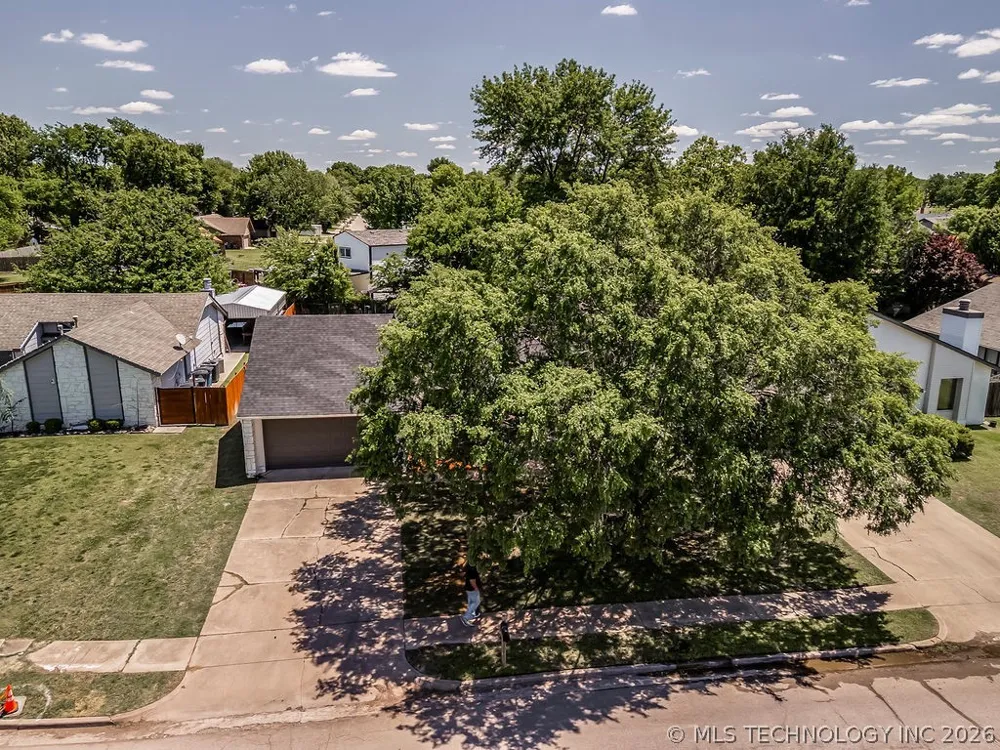 3829 S 117th EastAvenue Tulsa, OK 74146