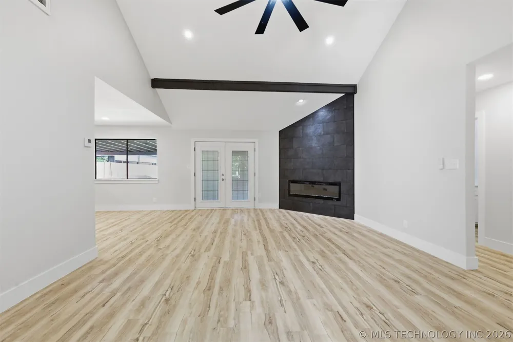 3829 S 117th EastAvenue Tulsa, OK 74146