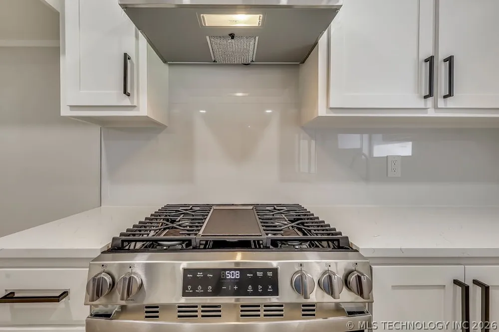 3829 S 117th EastAvenue Tulsa, OK 74146