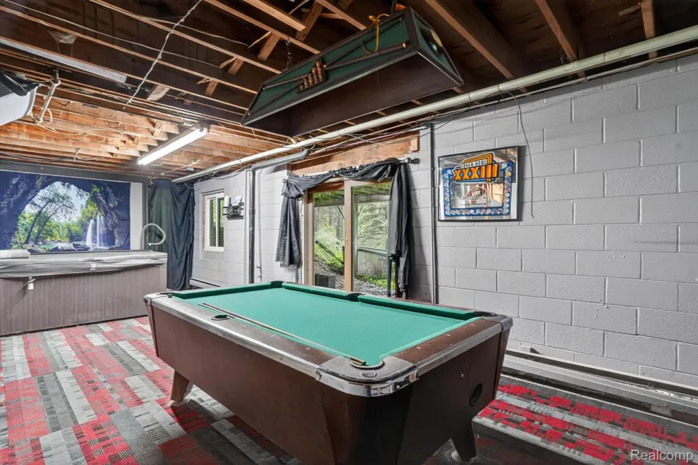 17301 Donohue Road Unadilla Township, MI 48169