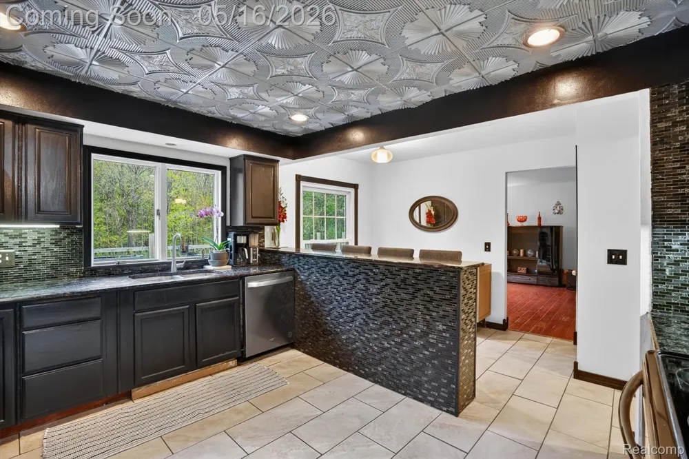 17301 Donohue Road Unadilla Township, MI 48169