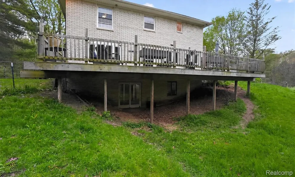 17301 Donohue Road Unadilla Township, MI 48169