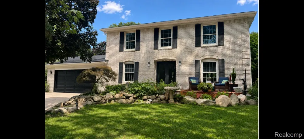 17301 Donohue Road Unadilla Township, MI 48169