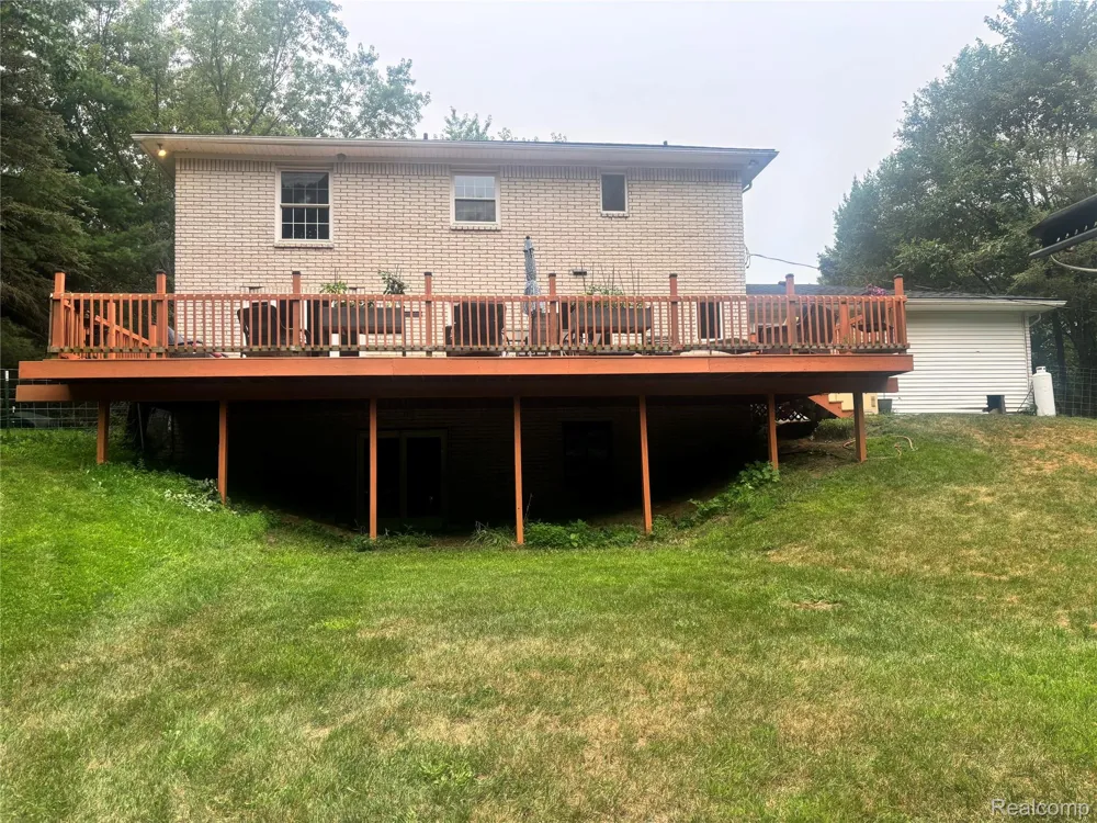 17301 Donohue Road Unadilla Township, MI 48169