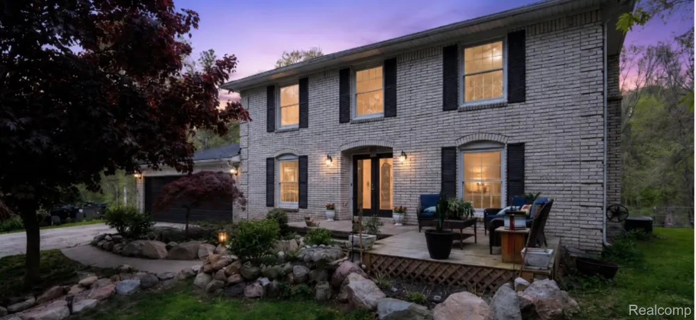 17301 Donohue Road Unadilla Township, MI 48169