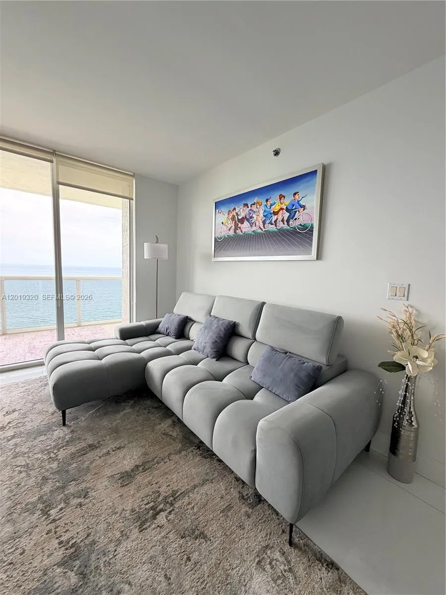 1800 S Ocean Dr #3002 Hallandale Beach, FL 33009