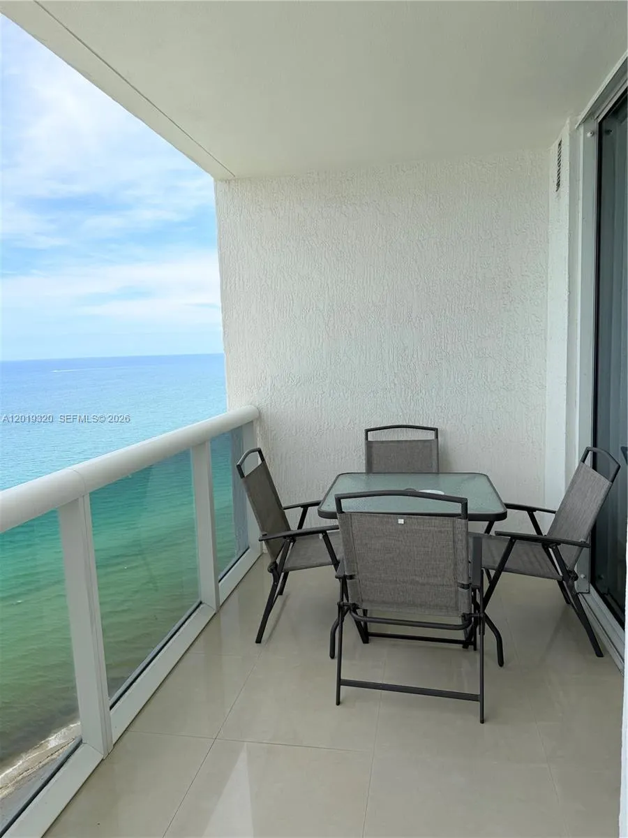 1800 S Ocean Dr #3002 Hallandale Beach, FL 33009