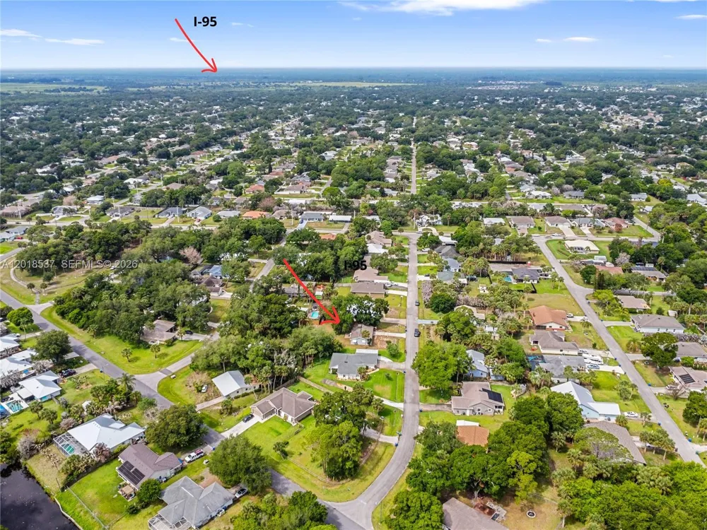 326 Belfast Sebastian, FL 32958