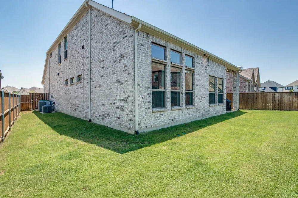 3709 Dame Cara Way Lewisville, TX 75056