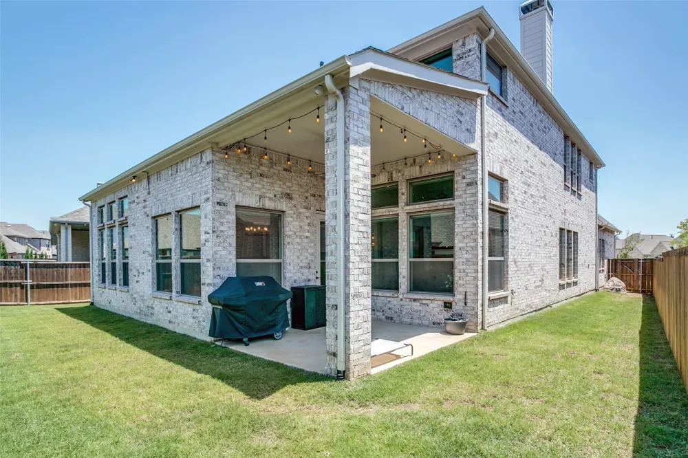 3709 Dame Cara Way Lewisville, TX 75056