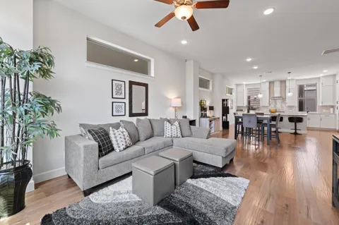 2739 Flowering Peach Lane