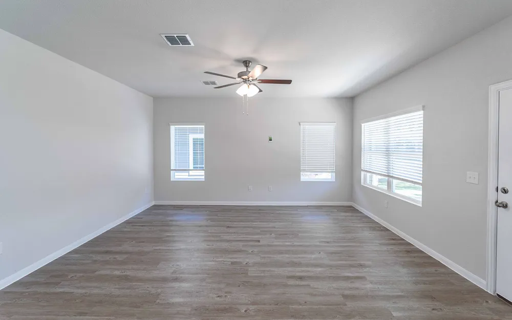 372 Kenai Drive Kyle, TX 78640