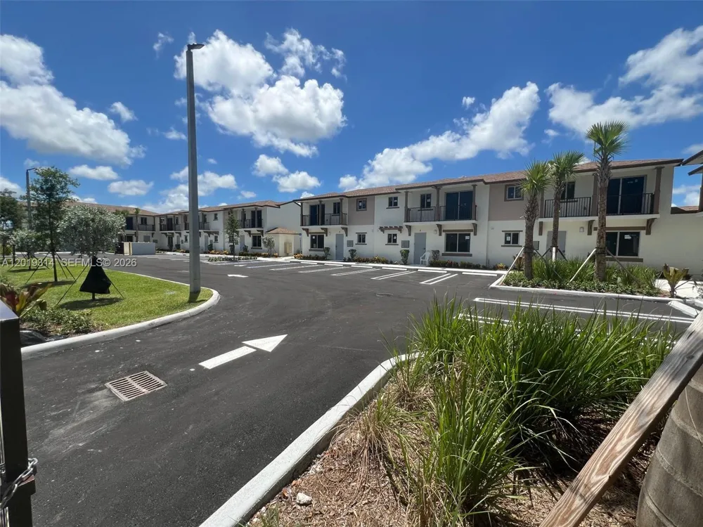 199 Redland Rd #B5 Florida City, FL 33034