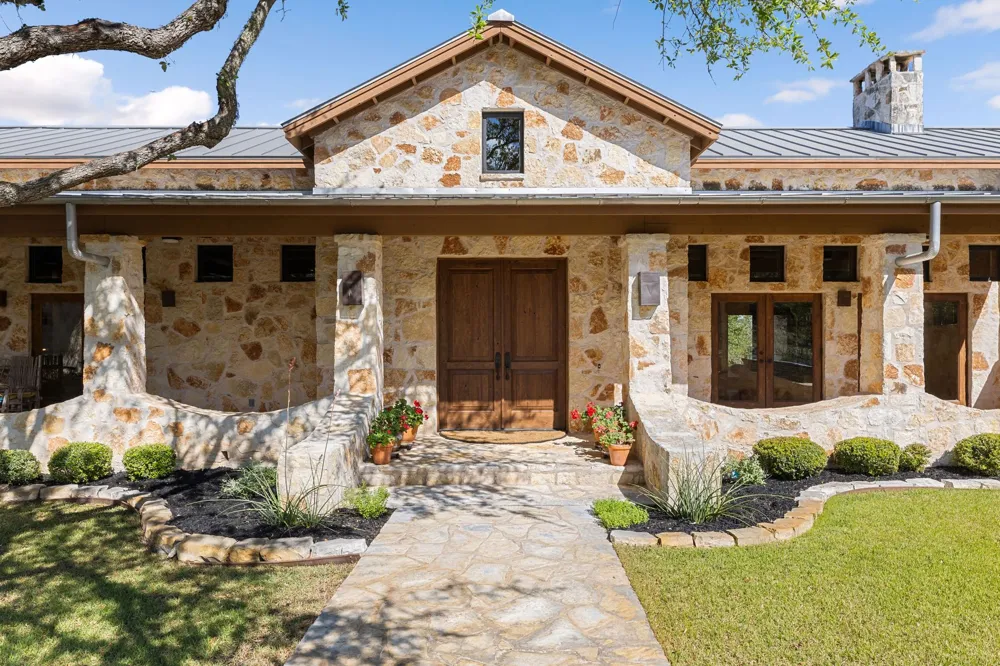 8101 FM 3237 Driftwood, TX 78619