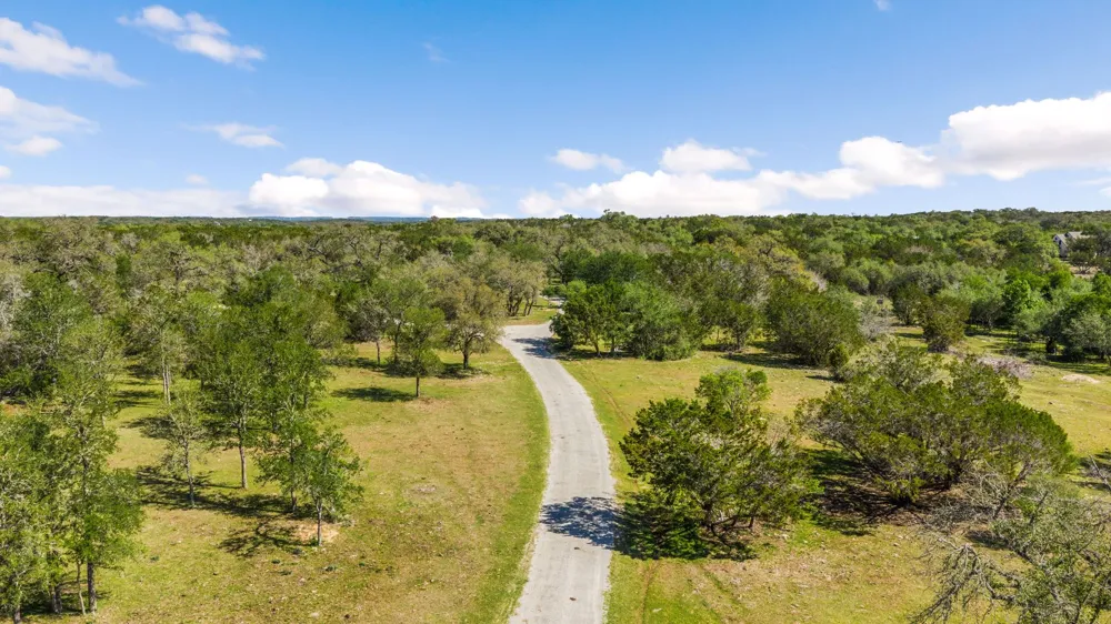 8101 FM 3237 Driftwood, TX 78619