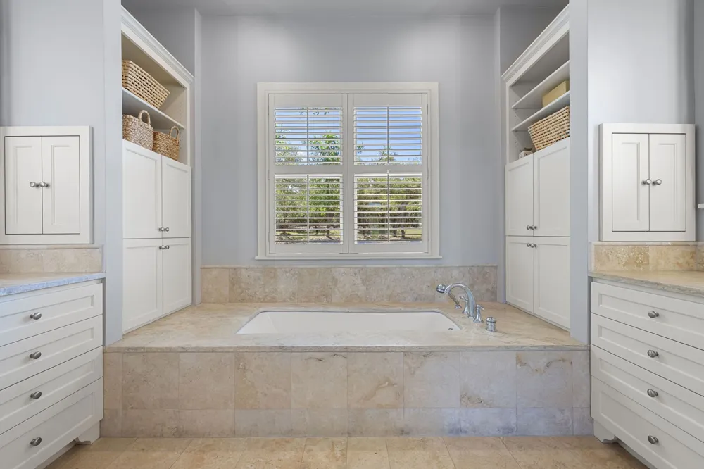 8101 FM 3237 Driftwood, TX 78619