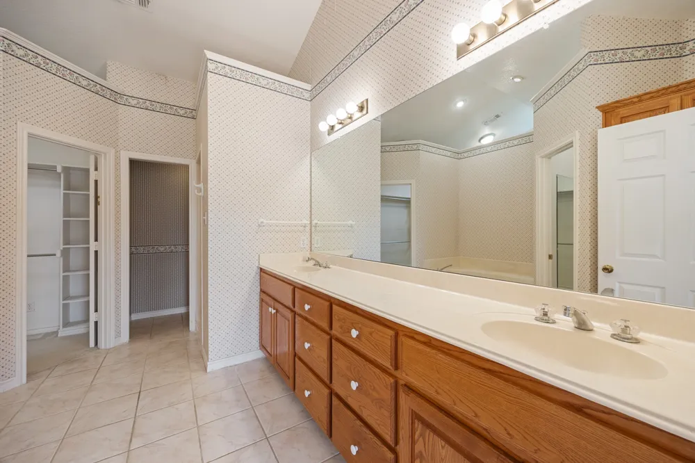 7644 County Rd 302 Road Terrell, TX 75160