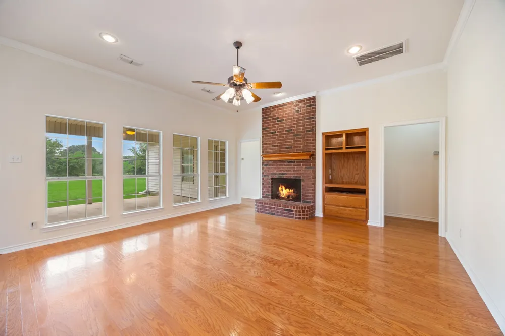 7644 County Rd 302 Road Terrell, TX 75160