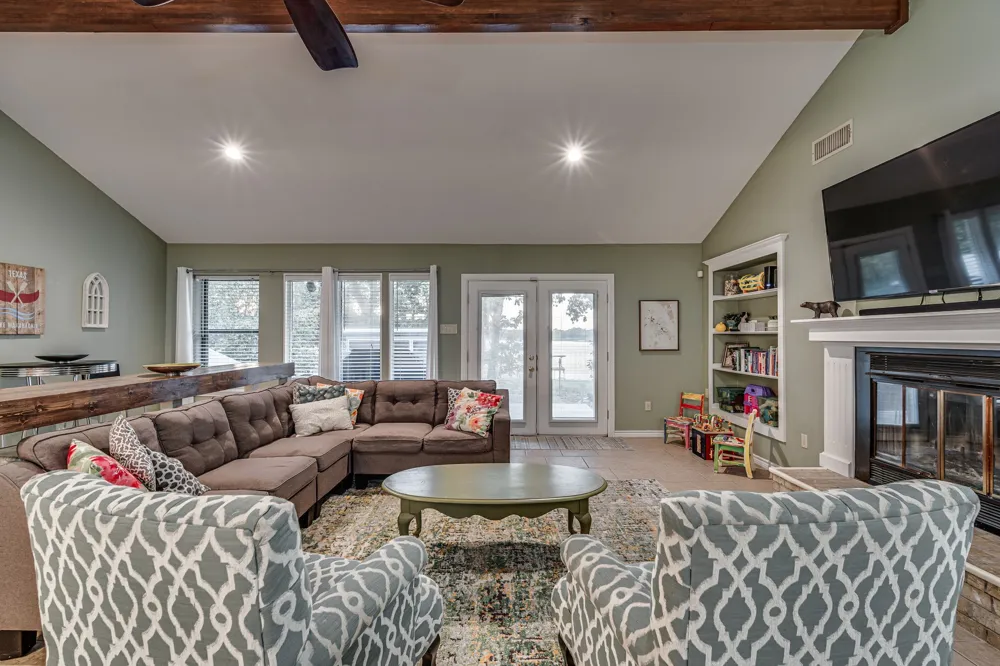 309 Lakewood Drive Waxahachie, TX 75165