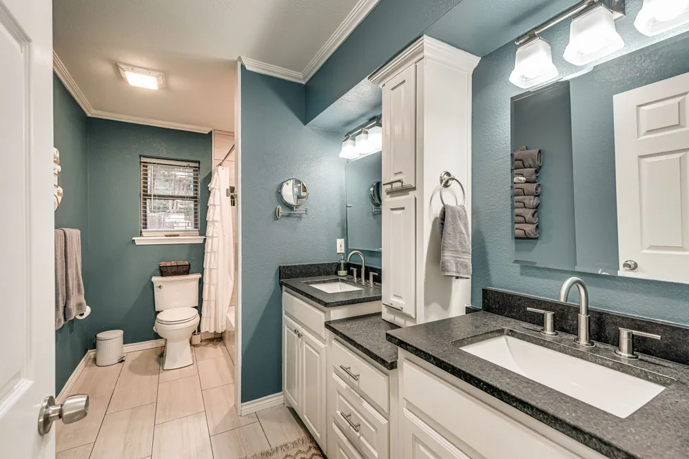 309 Lakewood Drive Waxahachie, TX 75165