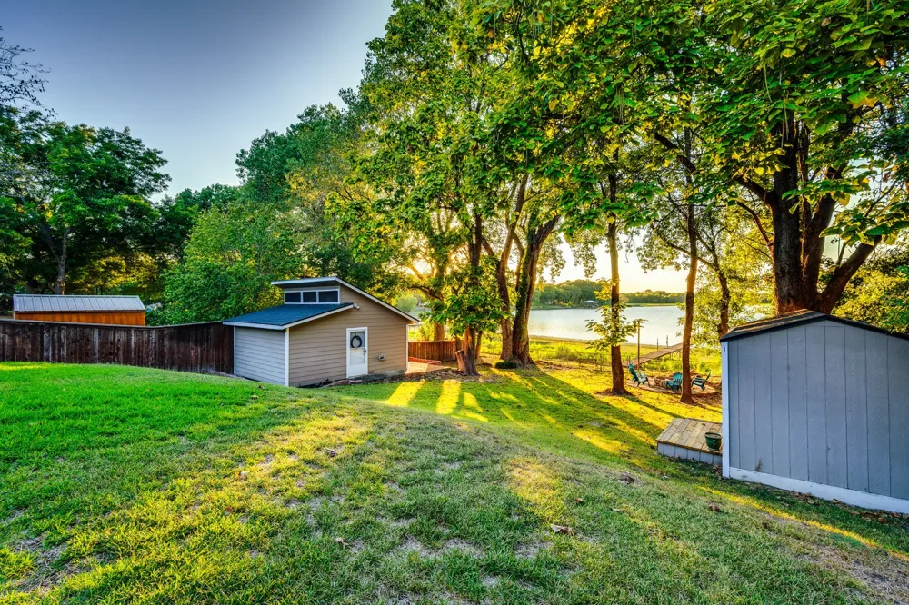 309 Lakewood Drive Waxahachie, TX 75165