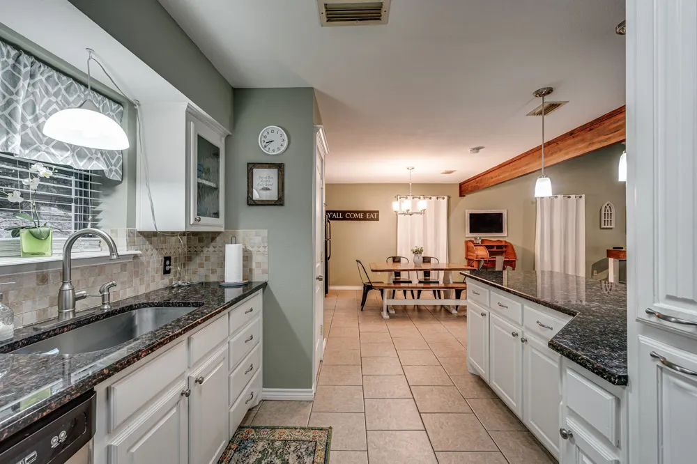 309 Lakewood Drive Waxahachie, TX 75165